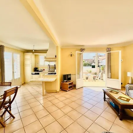 Maison De 2 Et Jardin *