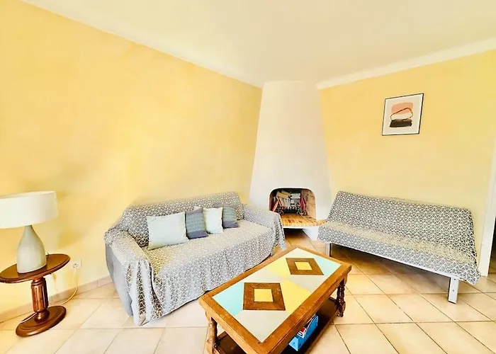 Maison De 2 Et Jardin *